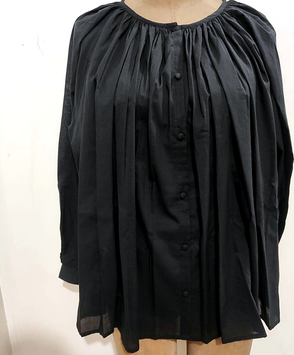 Blouse noire Numéro Deux